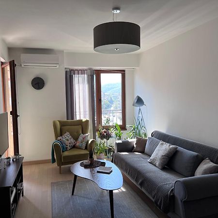Modern Flatiron Apartment, Skopje Center 외부 사진